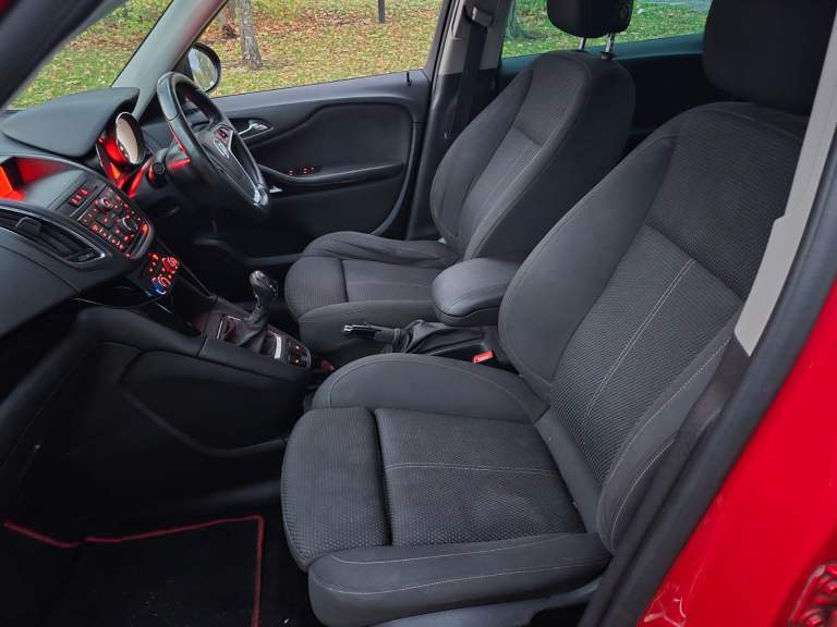 Vauxhall zafira tourer 2.0 cdti sri 2015 15 reg 7 seater 6 speed fsh mot 2026 runs great 