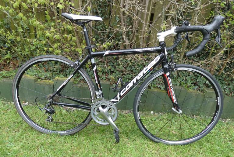Road bike (S). EXCELLENT.