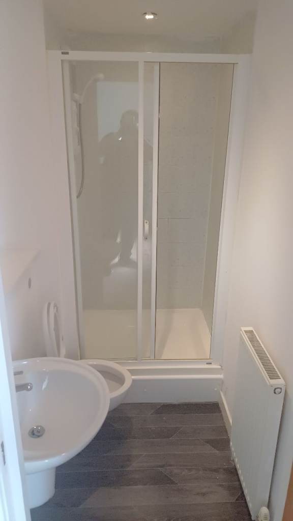 Ensuite room available 