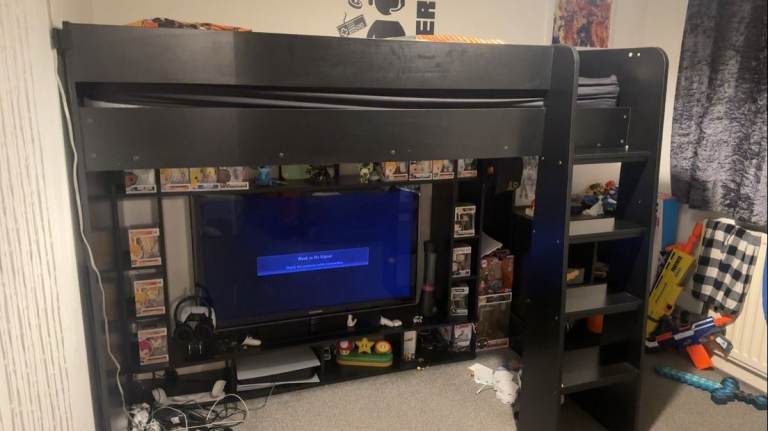 Single gaming bed good condition