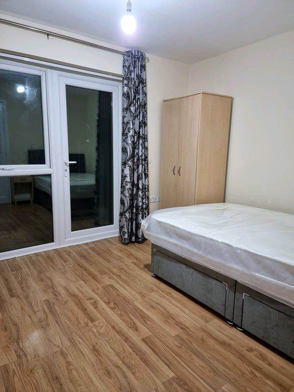 Furnished Double Room to Rent | Private Toilet | Garden | Parking | WiFi | £550 PCM | M13 9BS 