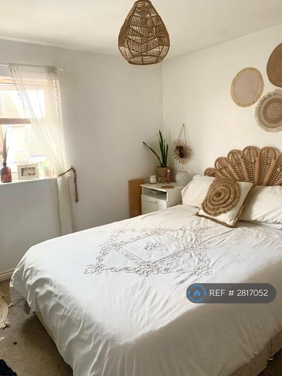 2 bedroom house in Emmendingen Avenue, Newark, NG24 (2 bed) (#2817052)