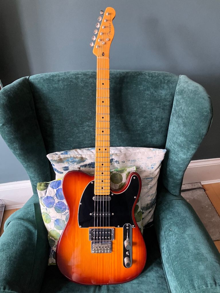 Fender Player Telecaster Humbucker Guitar - Sunburst, Good Condition