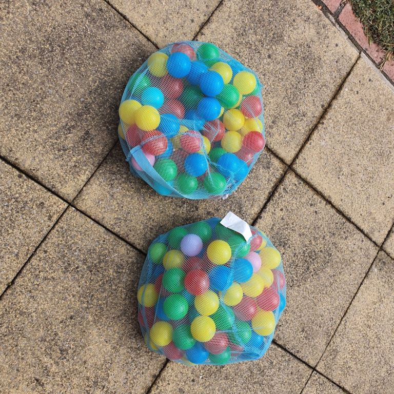 Multicoloured Plastic Play Balls for Ball Pit or Paddling Pool