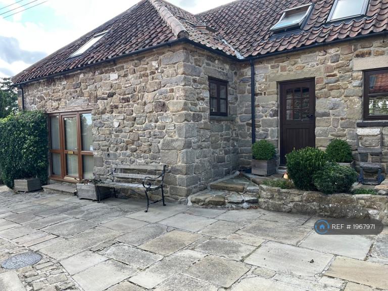 3 bedroom house in Skelder Farm Commondale, Commondale, Whitby, YO21 (3 bed) (#1967971)