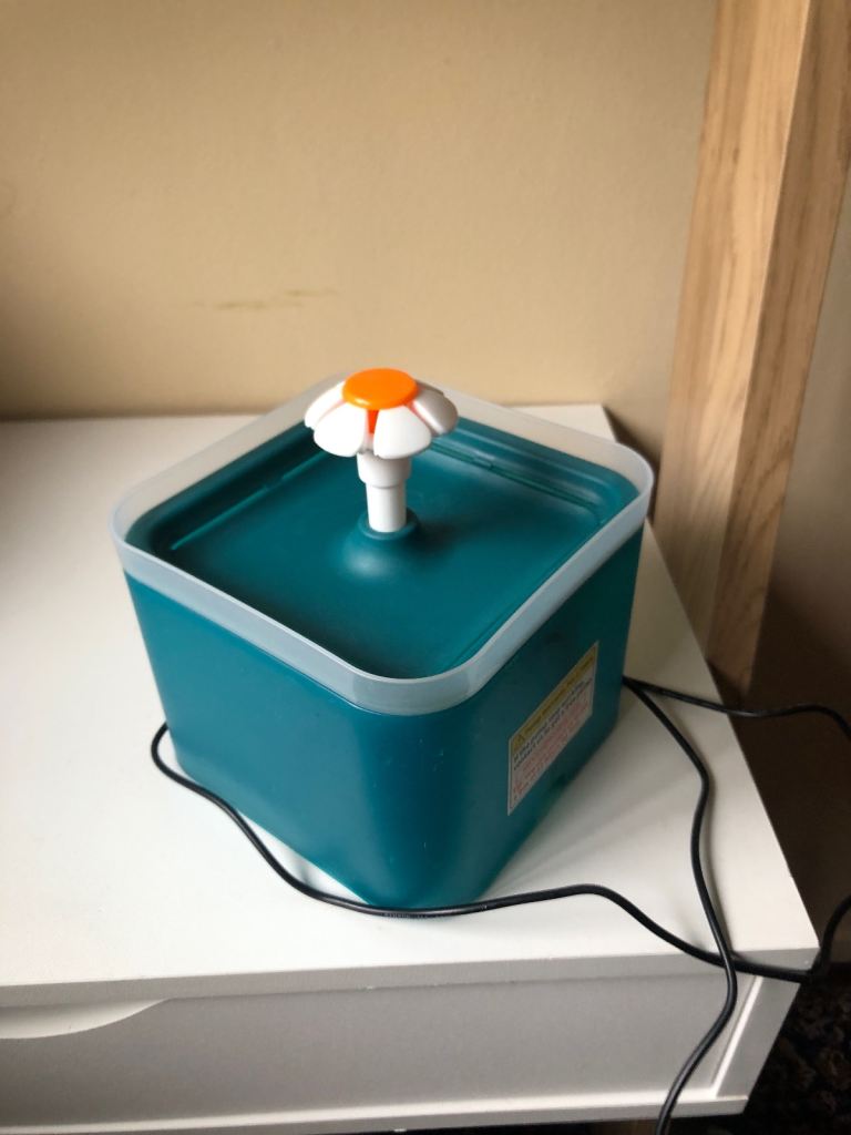 USB water fountain 