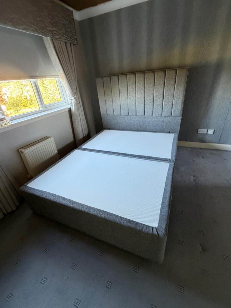 King size bed with headboard (no mattress)