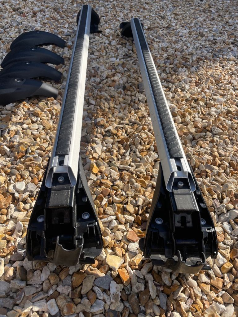 S-max roof cross bars 