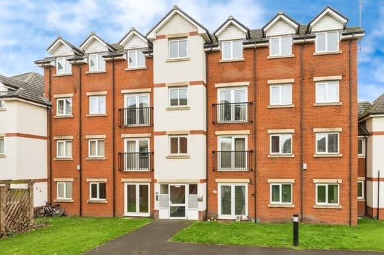2 Bed Ground Floor Furnished Flat