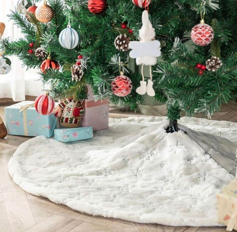White Christmas Tree Skirt 78cm / 31" Faux Fur Embroidered Silver Sequin Snowflake Plush Base Cover