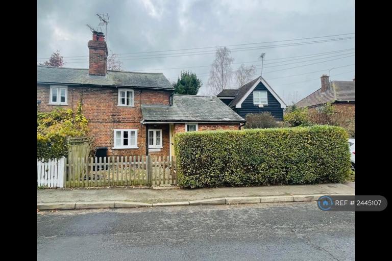 2 bedroom house in Common Road, Sissinghurst, Cranbrook, TN17 (2 bed) (#2445107)