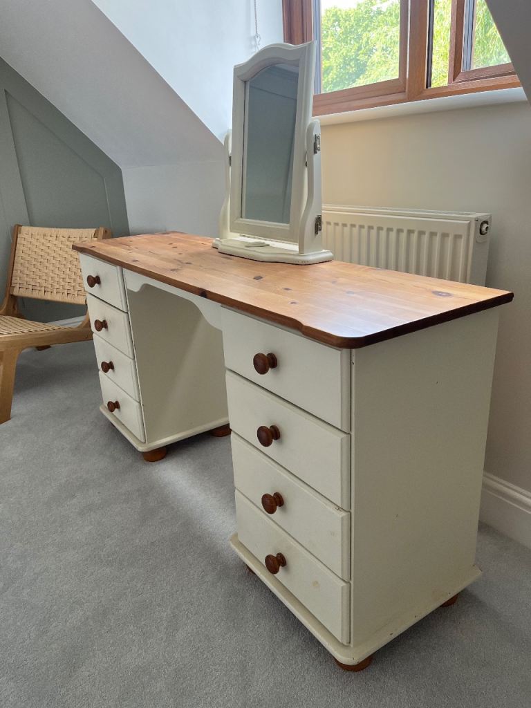 Dressing Table with Mirror