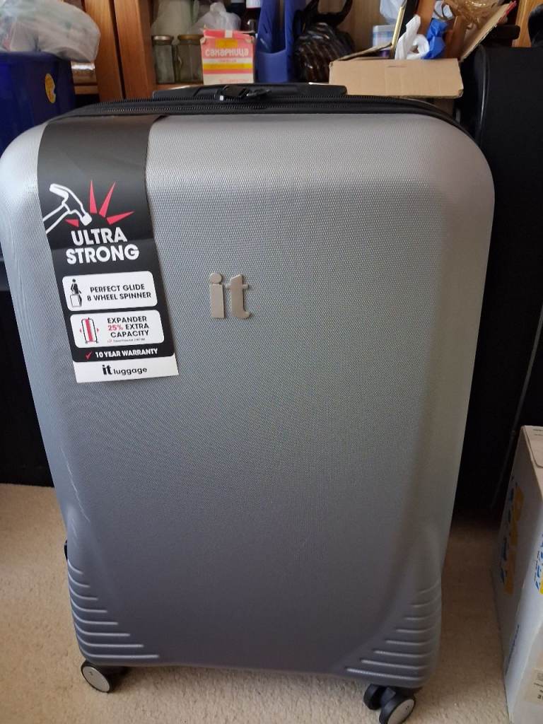 Brand New ( it ) Suitcase