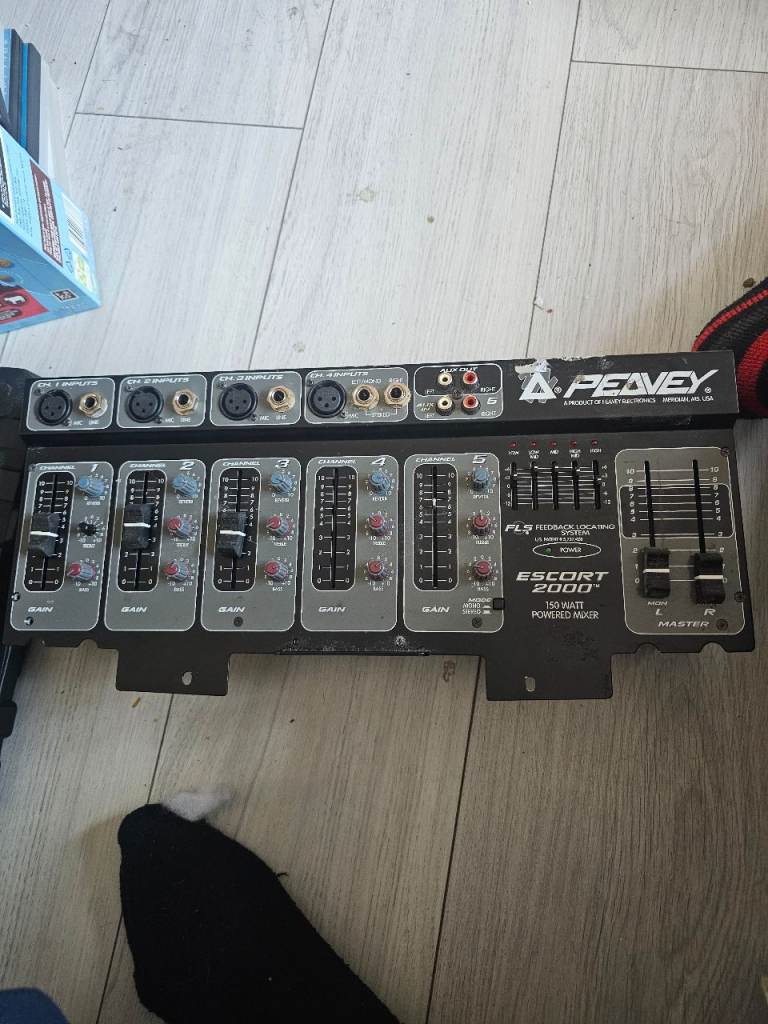 Peavey Escort 2000 PA System 150 Watts