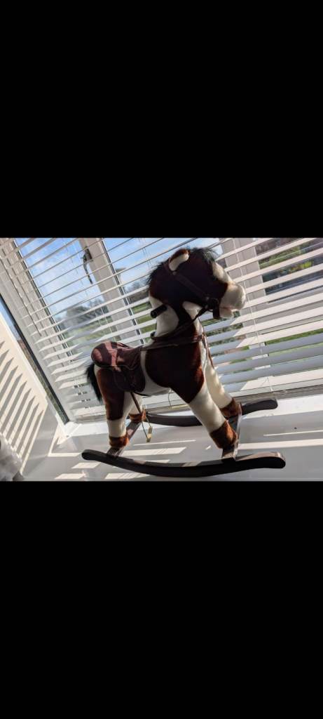Children's rocking horse 