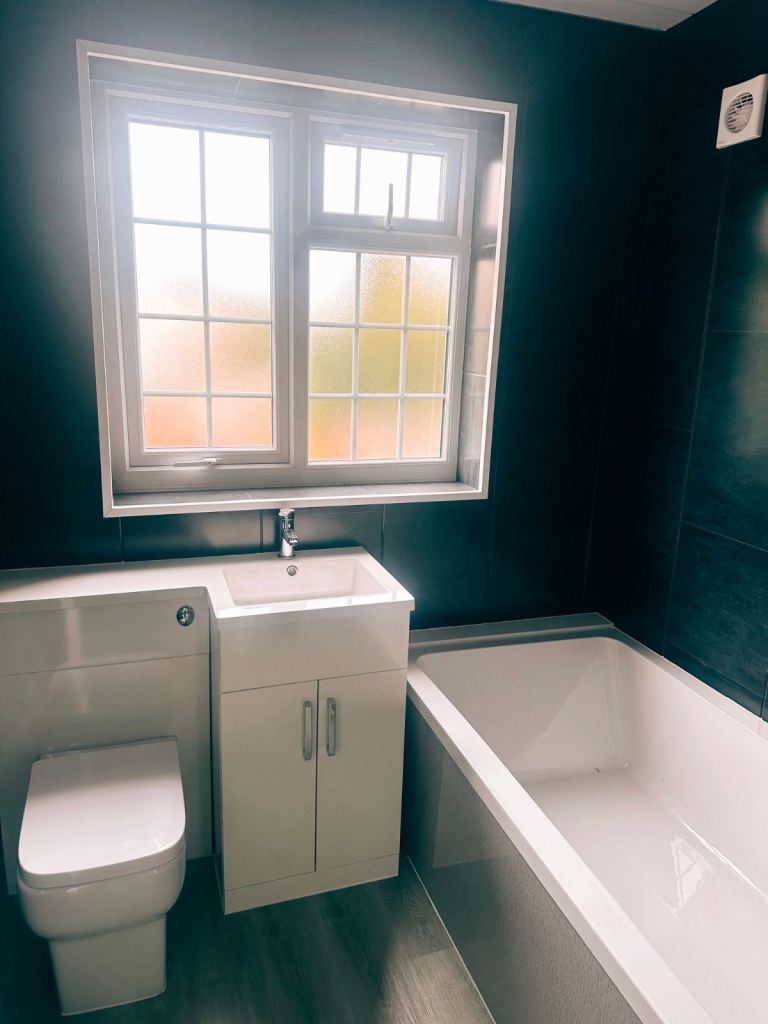 6 Bed Beautiful spacious house with drive 