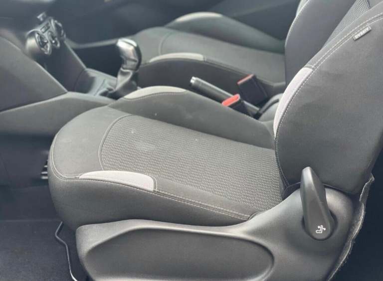 2014 Peugeot 208 1.2 VTi Style 3dr HATCHBACK PETROL Manual