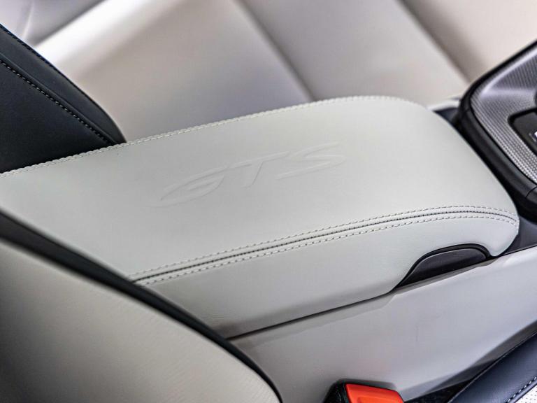 2024 Porsche 911 GTS t-Hybrid 2dr PDK COUPE PETROL/ELECTRIC Automatic