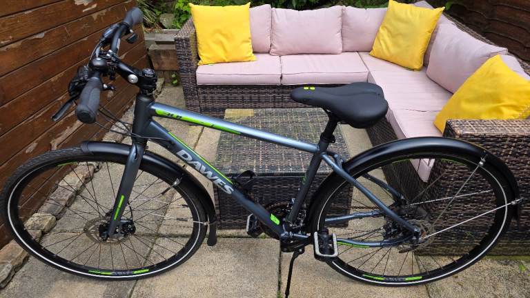 Dawes Discovery 301 Hybrid bike