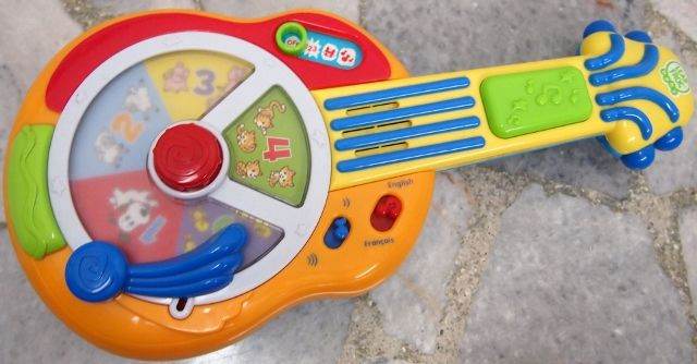 LeapFrog Learn & Groove Animal Sounds Guitar Bilingual English/French Baby Toy
