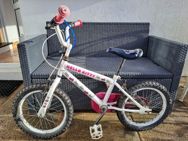 Hello kitty childs bicycle