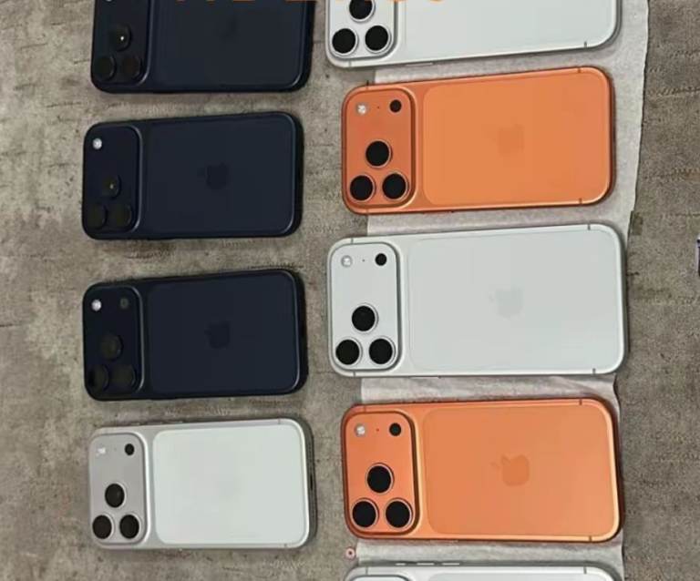 Iphone 17 pro 256gb £900 512gb £950 1TB like new £1050 unlocked with Apple warranty