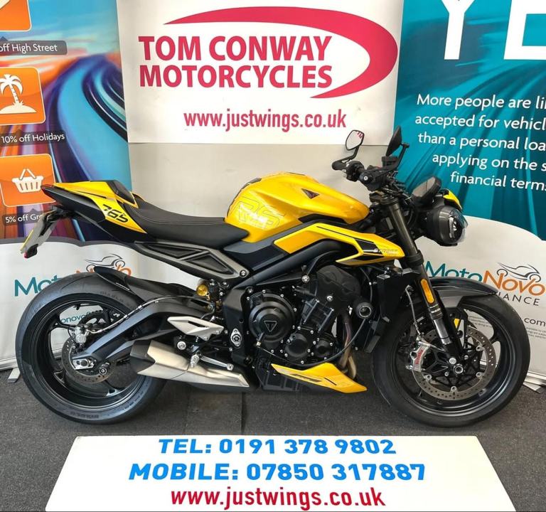 TRIUMPH STREET TRIPLE 765 RS, 2023(23), 3,735MILES, FSH, STUNNING BIKE, £8795