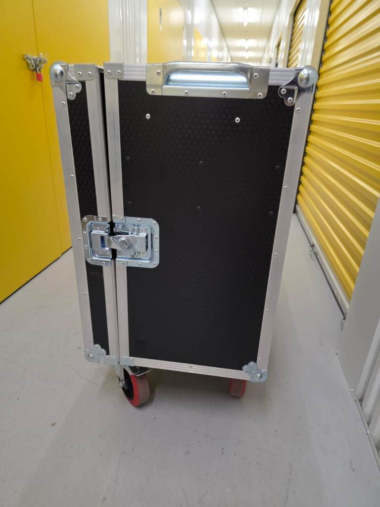 Black Heavy Duty Flight Case on Wheels – Good Condition