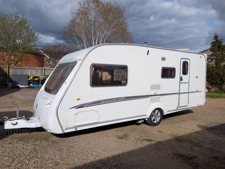 Swift challenger 530 4 birth 2006