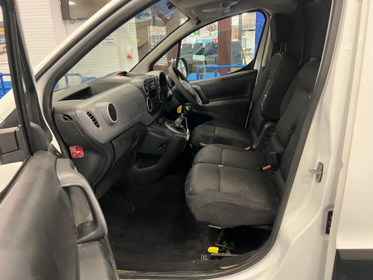 2010 Citroen Berlingo 750 L2 LX 1.6HDI 90PS 3 SEAT LWB VAN --------------------------------------...