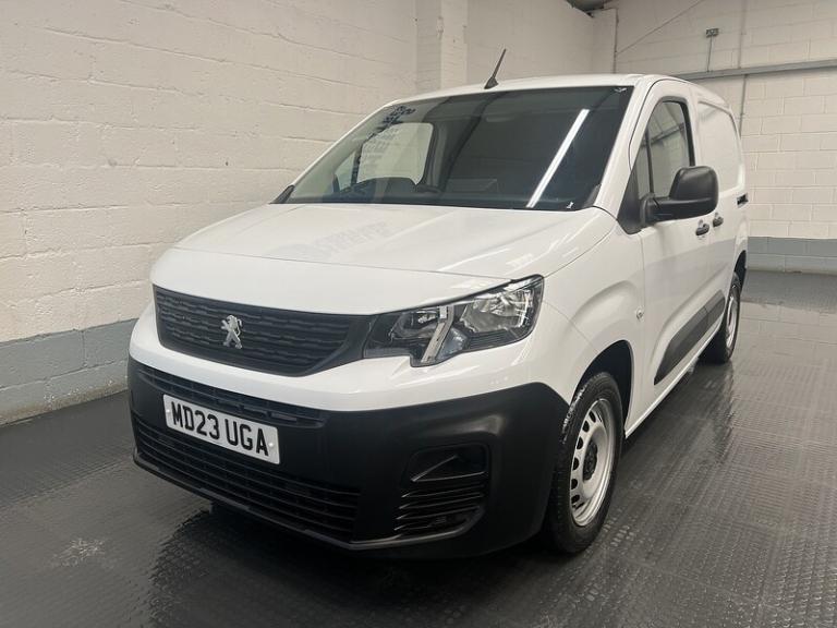 2023 Peugeot Partner 1000 1.5 BlueHDi 100 Professional Premium + Van PANEL VAN DIESEL Manual