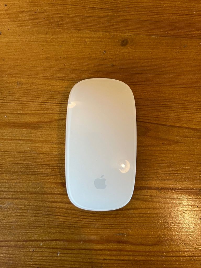 Apple Magic Mouse – Bluetooth, White, Good Condition