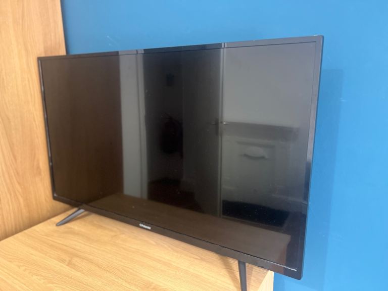Polaroid Flat-Screen TV with Remote – Great Spare Bedroom / Kids’ Room TV