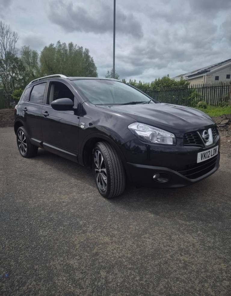 Nissan, QASHQAI, diesel 1.5 pan roof clean car