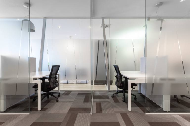 High Wycombe - HP14 3FE \ Hot Desk in a Ready-to-Use Coworking Space