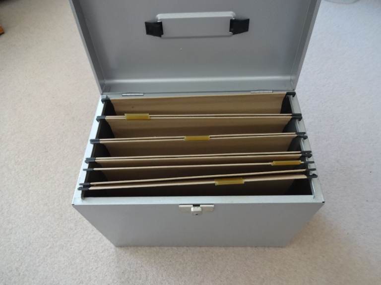 A4 Metal Filing Box - Portable Filing System 