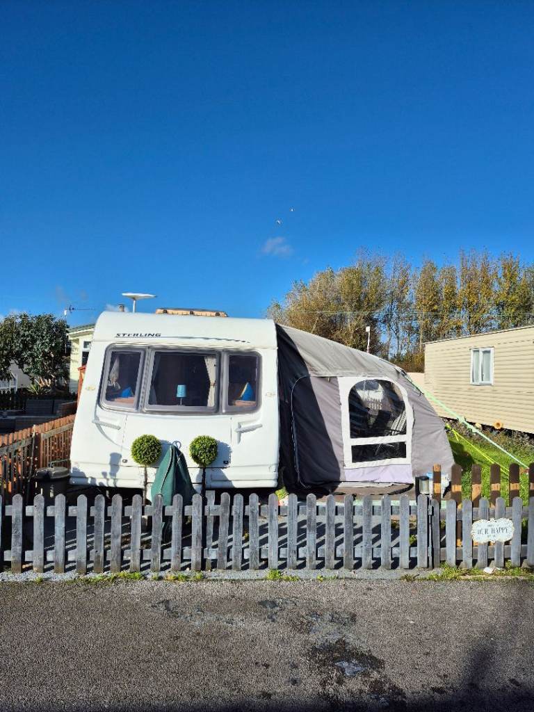 Caravan seasonal pitch with fenced garden 
