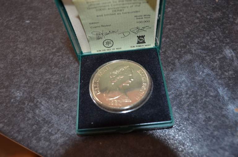 HORSE RACING DERBY Isle of Man  1980 Bicentenary of the Derby + COA, Boxed