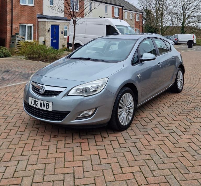 Vauxhall, ASTRA, Hatchback, 2012, Manual, 1398 (cc), 5 doors