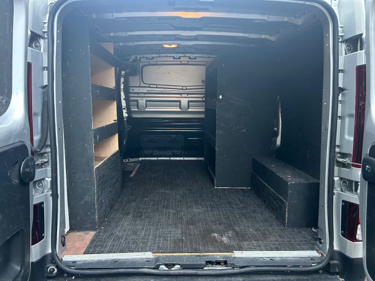 Renault, TRAFIC,SPORT ENERGY SAT NAV AIR CON,2021, Manual, 1997 (cc)