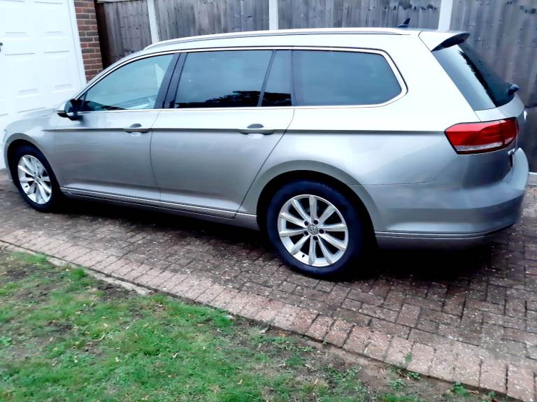 Volkswagen PASSAT Estate 2016 DSG 1598 (cc) Diesel , 5 doors