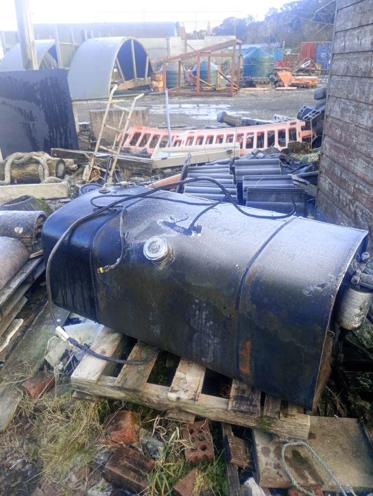 Diesel tank for a Daf