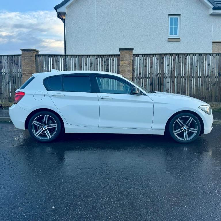 BMW, 1 SERIES, Hatchback, 2012, Manual, 1598 (cc), 5 doors