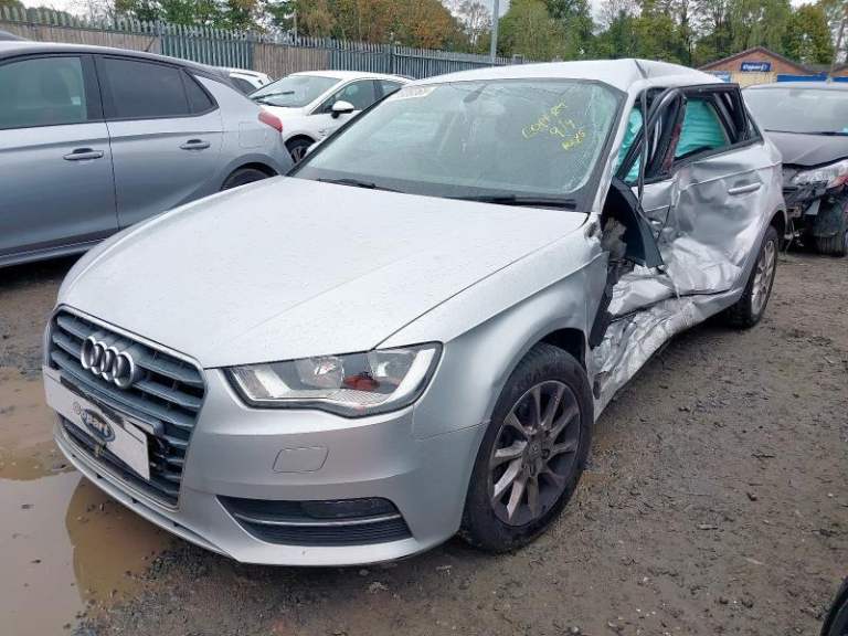 2014 AUDI A3 SE TDI  BREAKING SPARES AIRBAG LEATHER SEATS ALLOY DOORS AXLE HUBS CORNERS