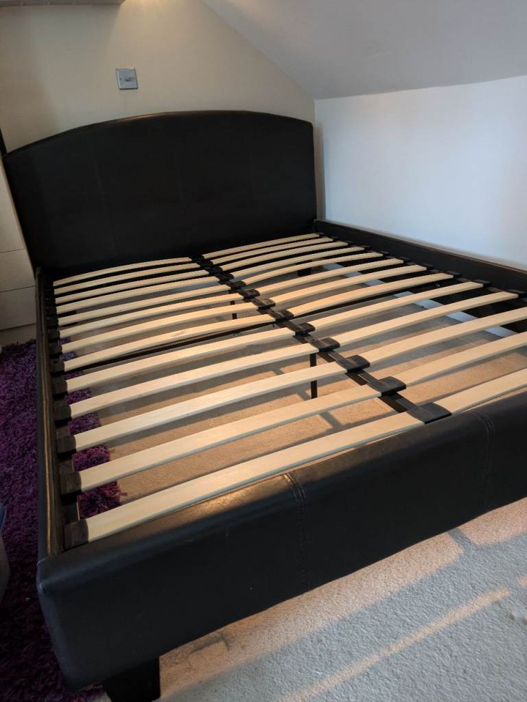 Double bed base