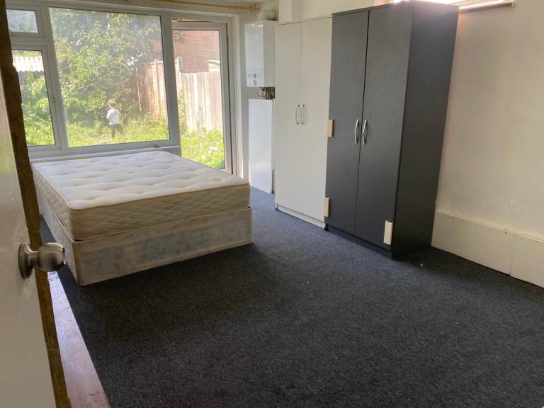 Double room to rent 