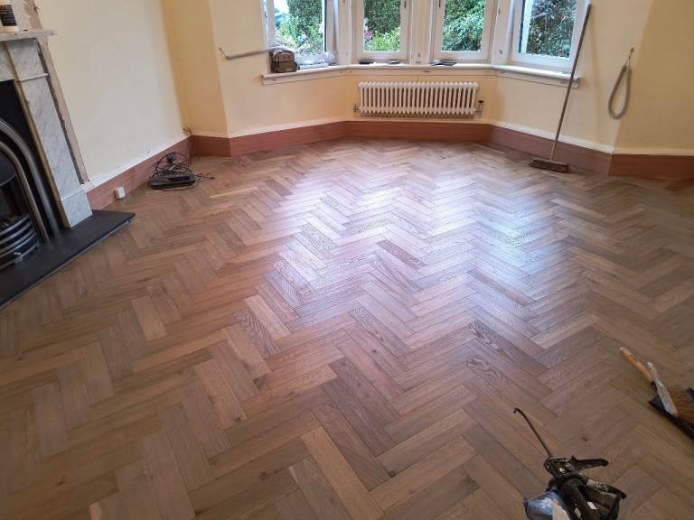 Experienced Carpenter and Joiner, fully insured 