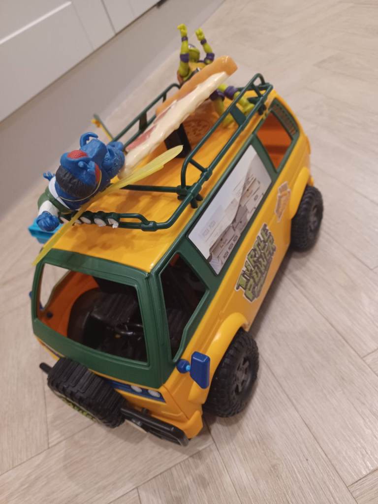 Teenage Mutant Ninja Turtles Mutant Mayhem Pizza Fire Delivery Van