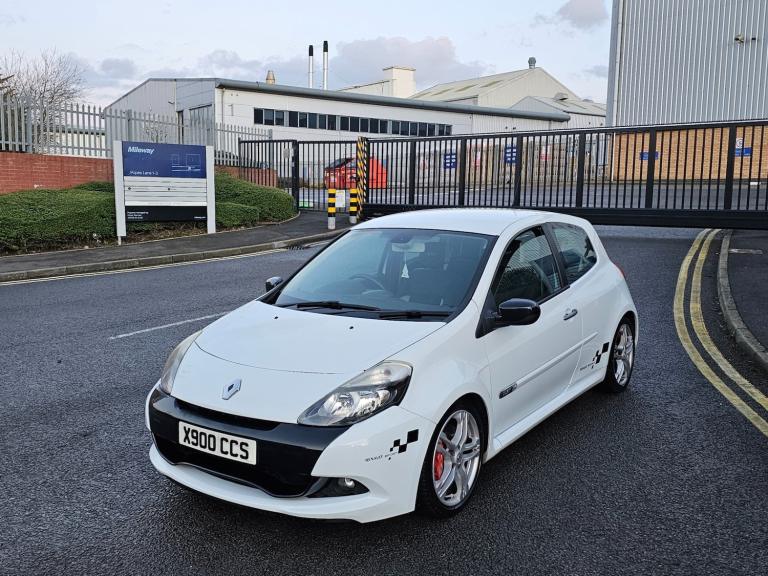 2010 Renault Clio 2.0 16V RenaultSport 200 3dr HATCHBACK Petrol Manual