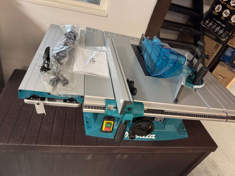MAKITA MLT100N 110v Table saw 260mm blade